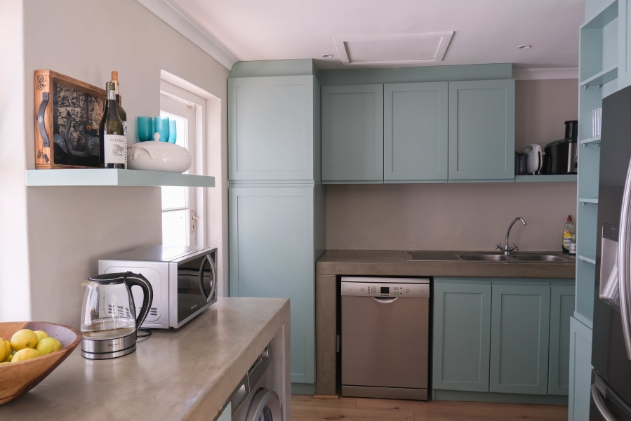 To Let 4 Bedroom Property for Rent in Bokkemanskloof Western Cape